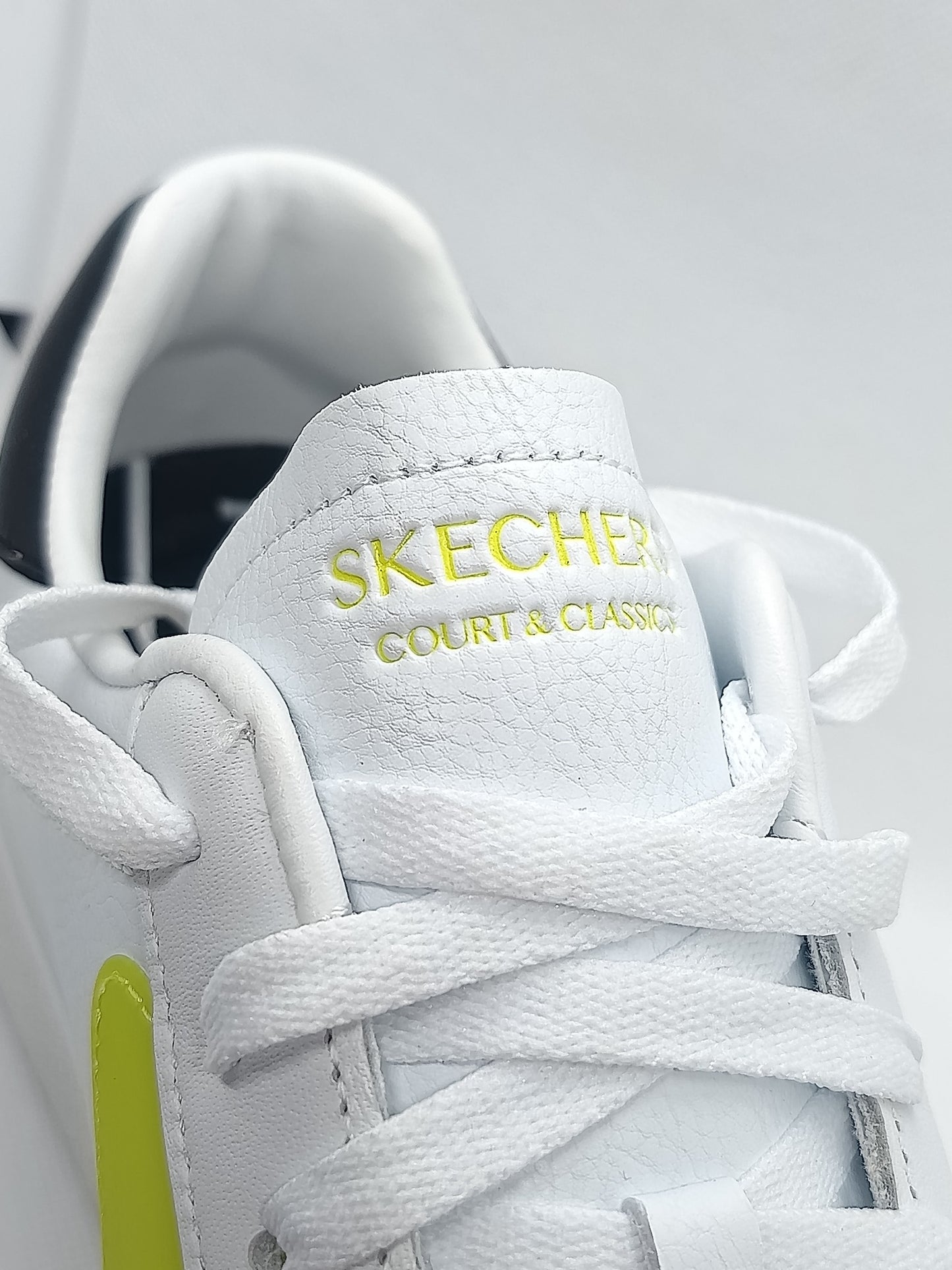 Zapatillas Skechers Even-LX talla 42