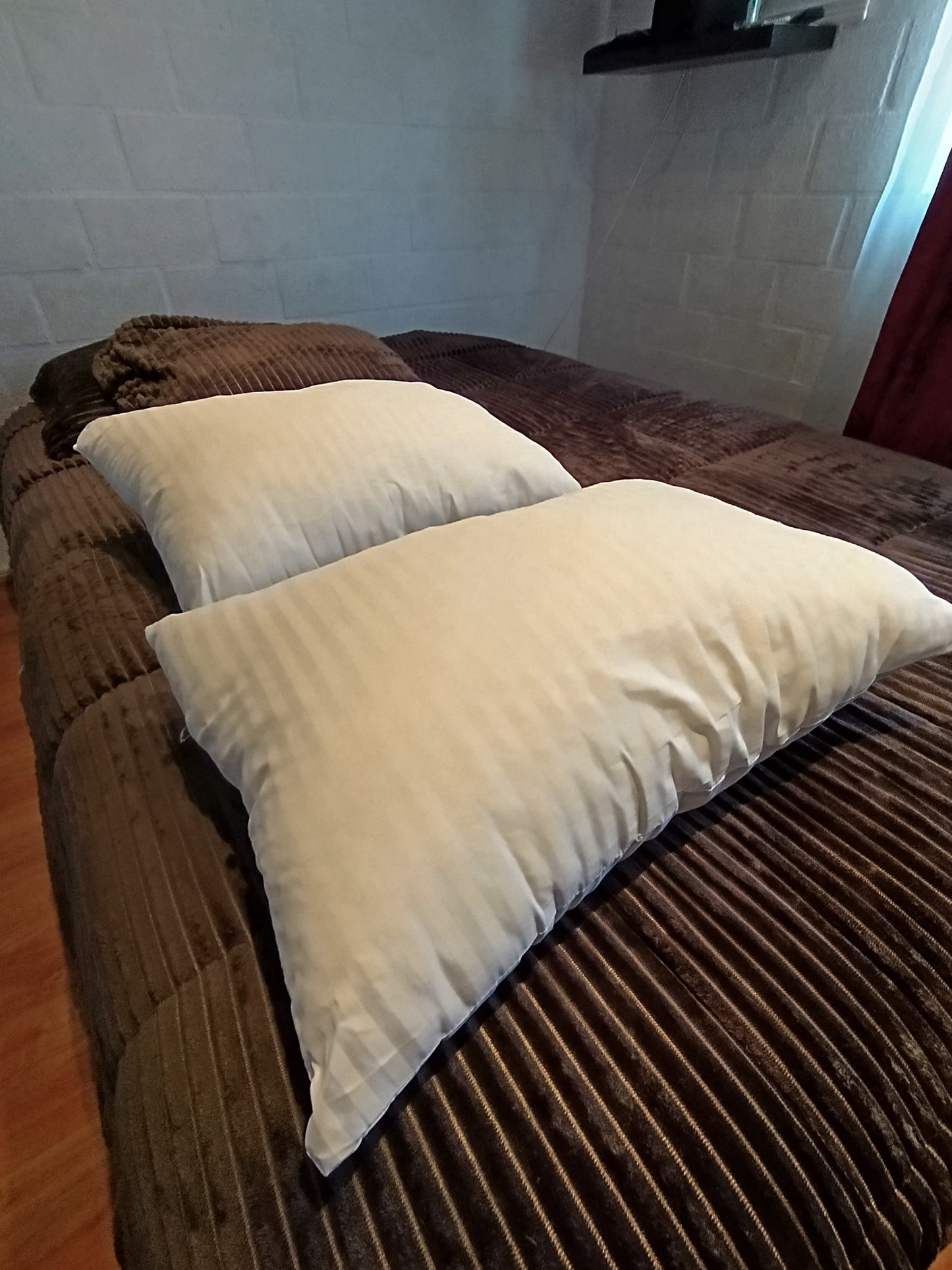 Almohadas  50 x 70 144 hilos premium